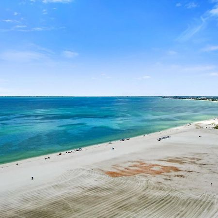 Gullwing Beach Front Resort فورت مايس بيتش المظهر الخارجي الصورة