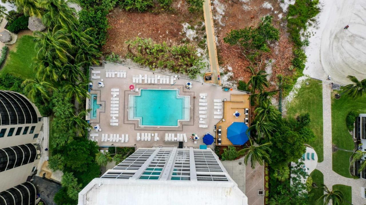Gullwing Beach Front Resort فورت مايس بيتش المظهر الخارجي الصورة