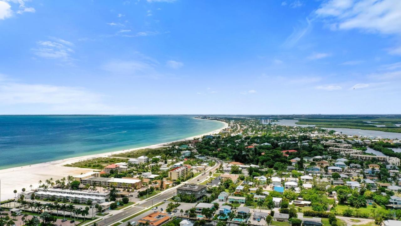 Gullwing Beach Front Resort فورت مايس بيتش المظهر الخارجي الصورة