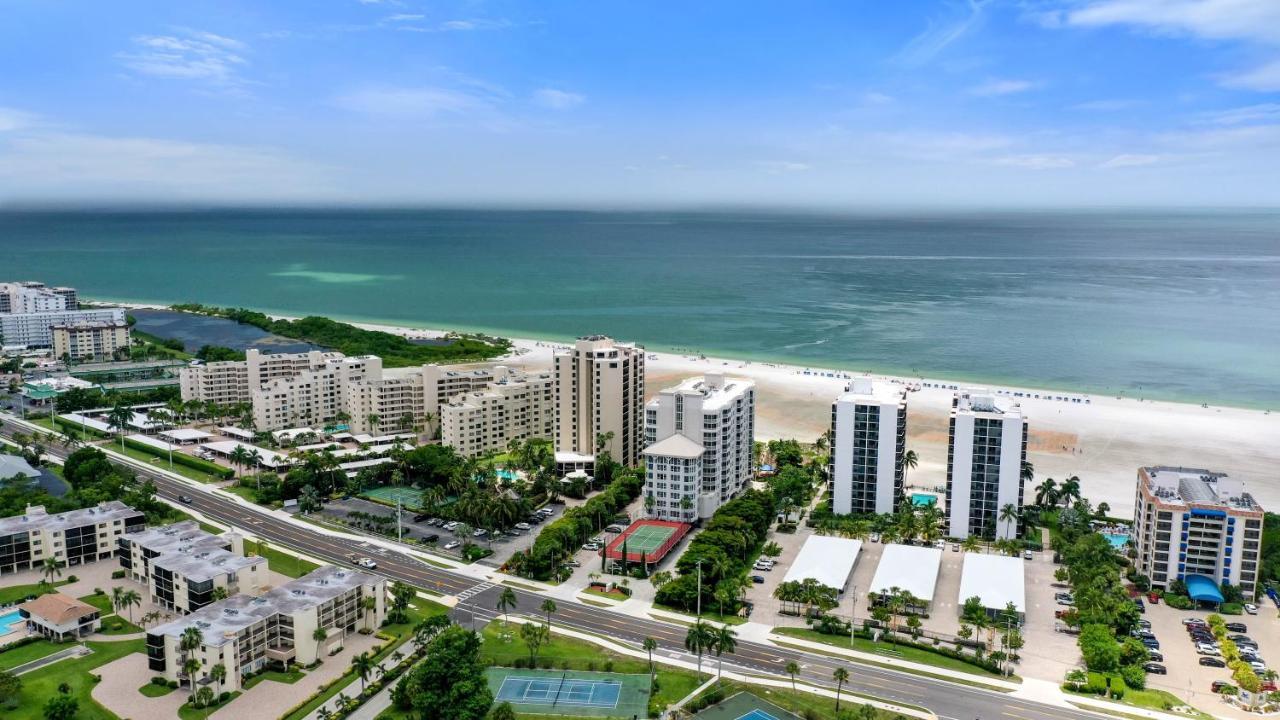 Gullwing Beach Front Resort فورت مايس بيتش المظهر الخارجي الصورة